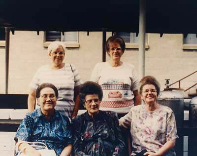 girls family sizemore daughters mildred juanita elsie reunion jean taken her